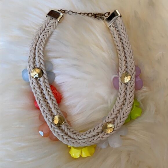 Bright BaubleBar necklace in great condition! - Picture 4 of 5